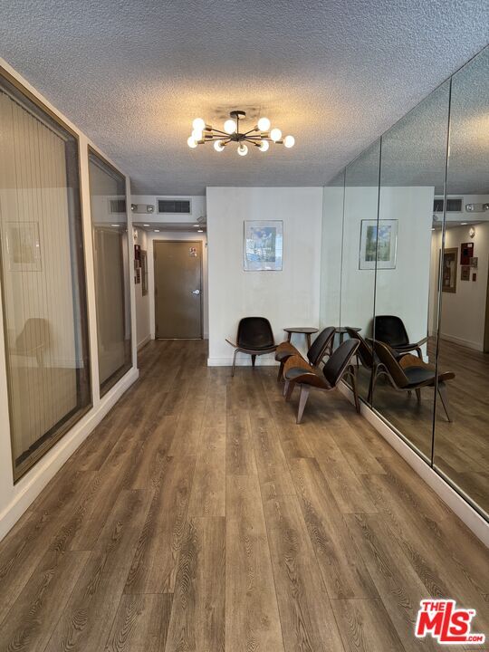 Building Photo - 1101 Rexford Dr