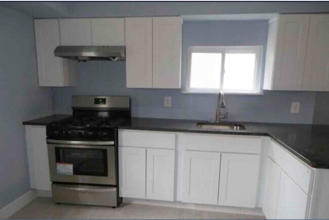 Building Photo - 3104 Brightwood Ave