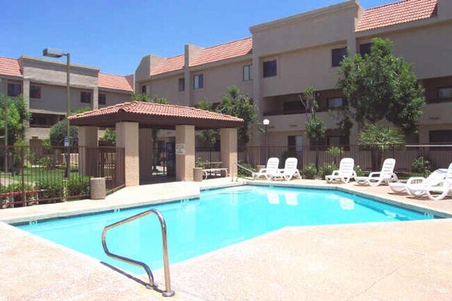 Foto del edificio - GATED COMMUNITY IN TEMPE!