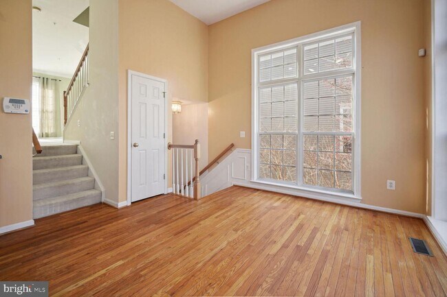 Foto del edificio - 1646 White Oak Vista Dr