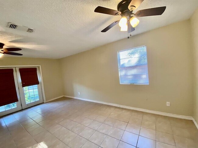 Foto del edificio - 6801 Camden Ln