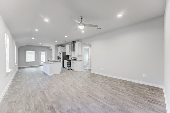 Foto del edificio - 2824 Wingmore Ln