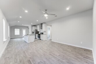 Building Photo - 2824 Wingmore Ln