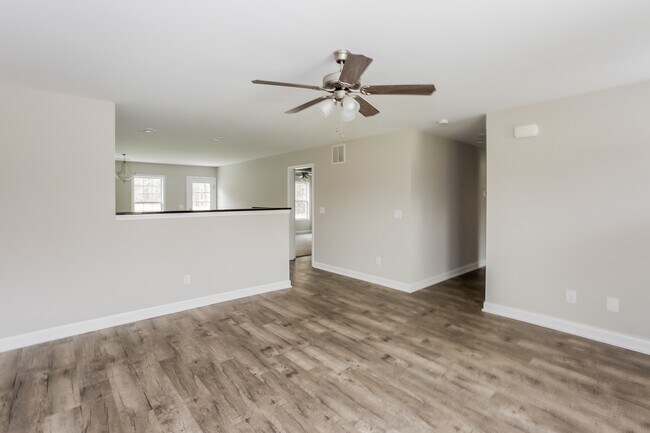 Foto del edificio - 720 White Crane Rd