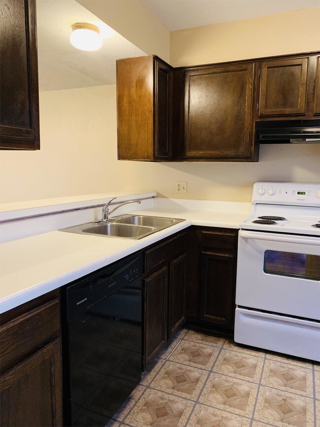 Foto del edificio - 6551 Lyrewood Ln