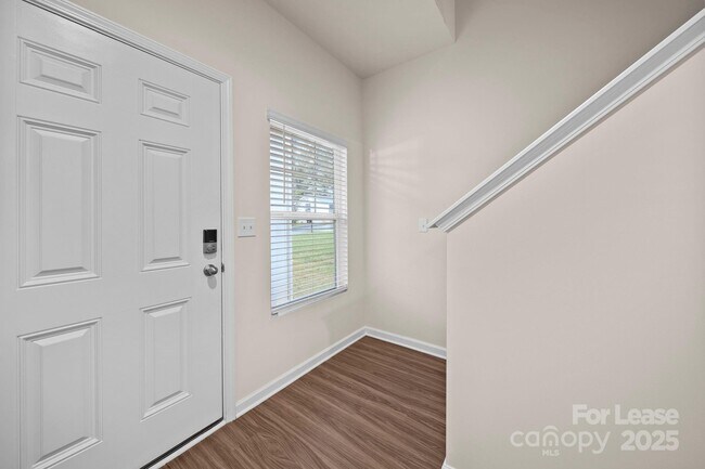 Foto del edificio - 711 Lackey St