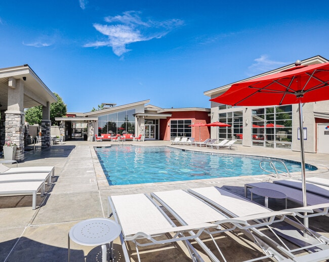 Building Photo - The Falls at Snake River Landing
