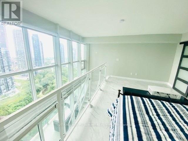 Building Photo - 155 Legion Rd N