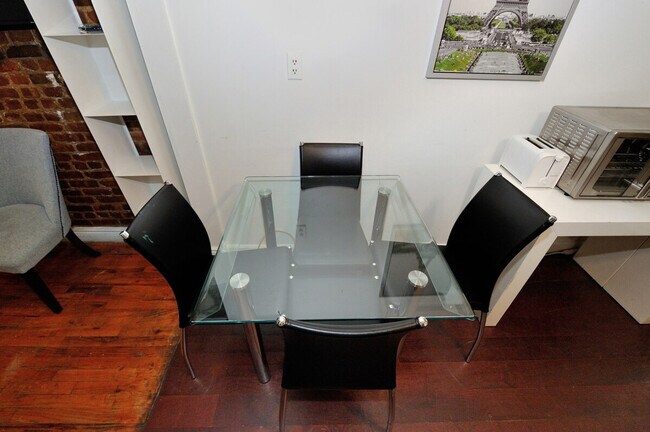 Foto del edificio - 400 W 41st St