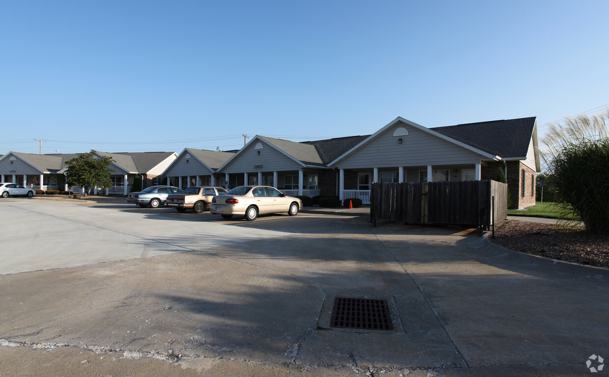 Primary Photo - Harrisonville Heights Apartments