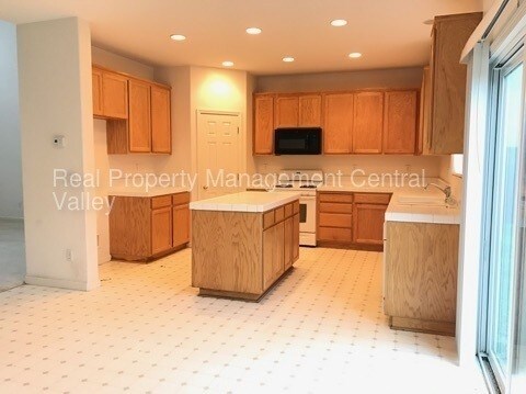 Building Photo - 1936 San Ramos Way