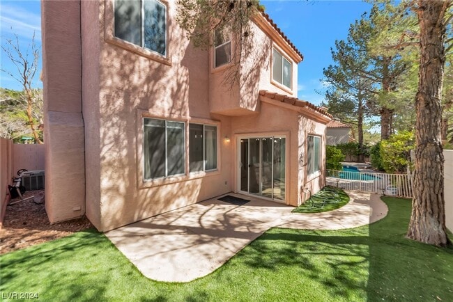 Building Photo - 9705 Northern Dancer Dr