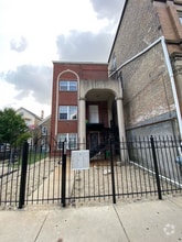 Building Photo - 2359 S Albany Ave