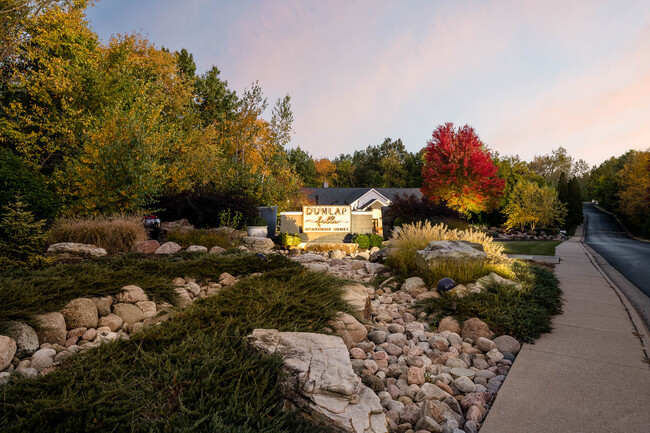 Building Photo - Dunlap Falls Apartments