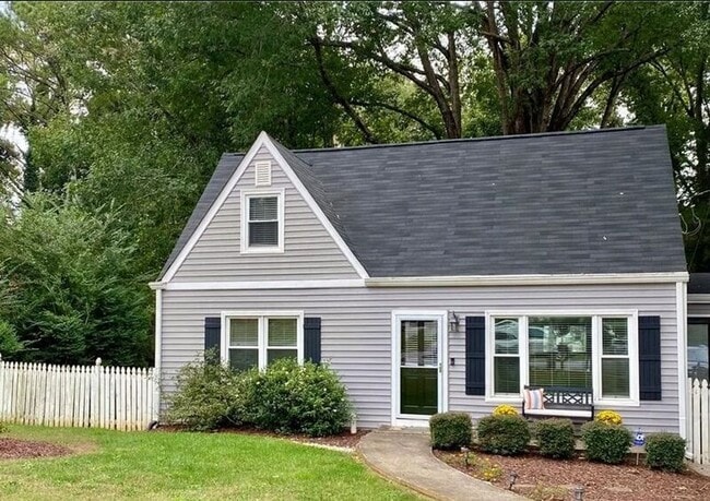 Building Photo - 1807 Dresden Dr NE