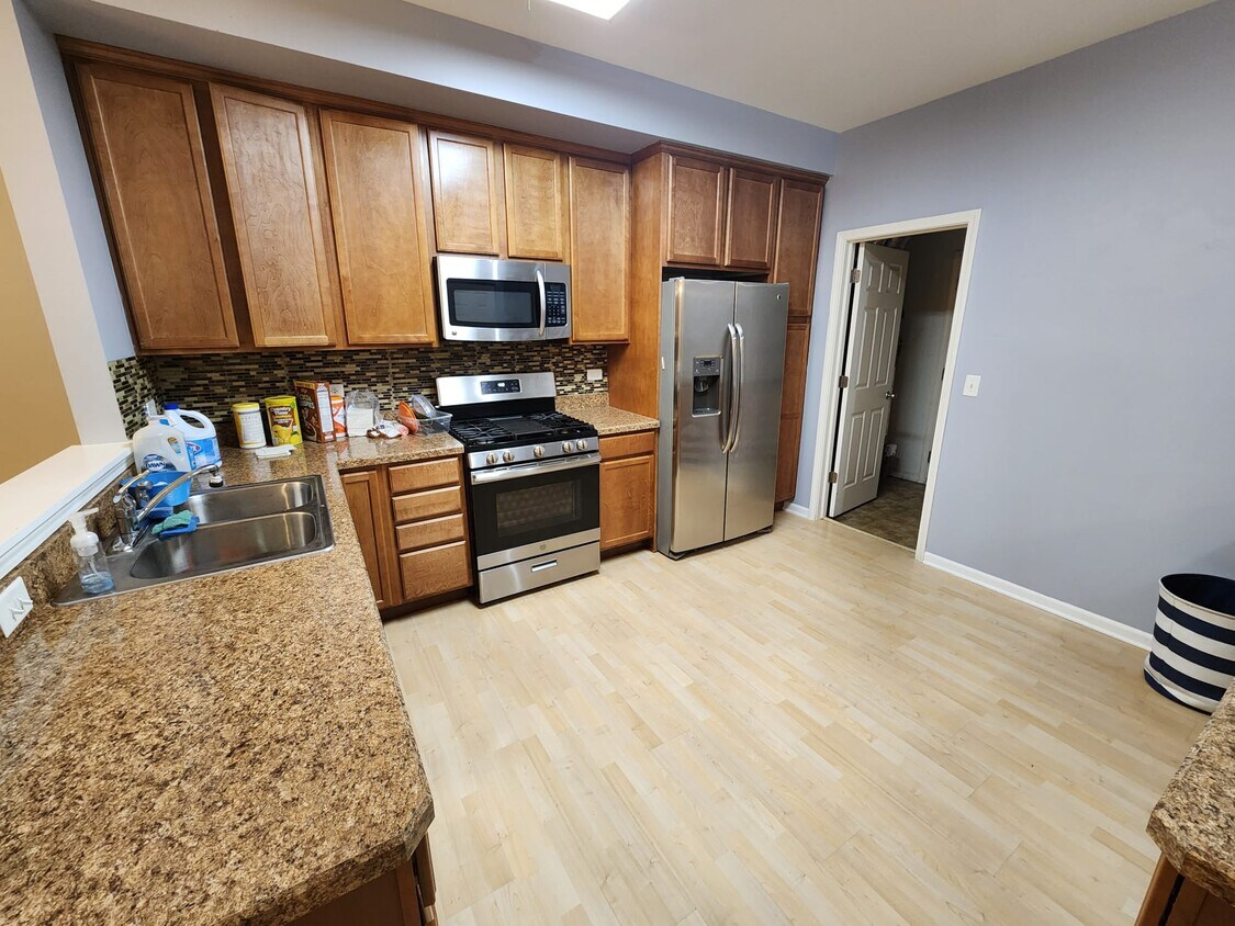 Foto principal - 2422 Birch St