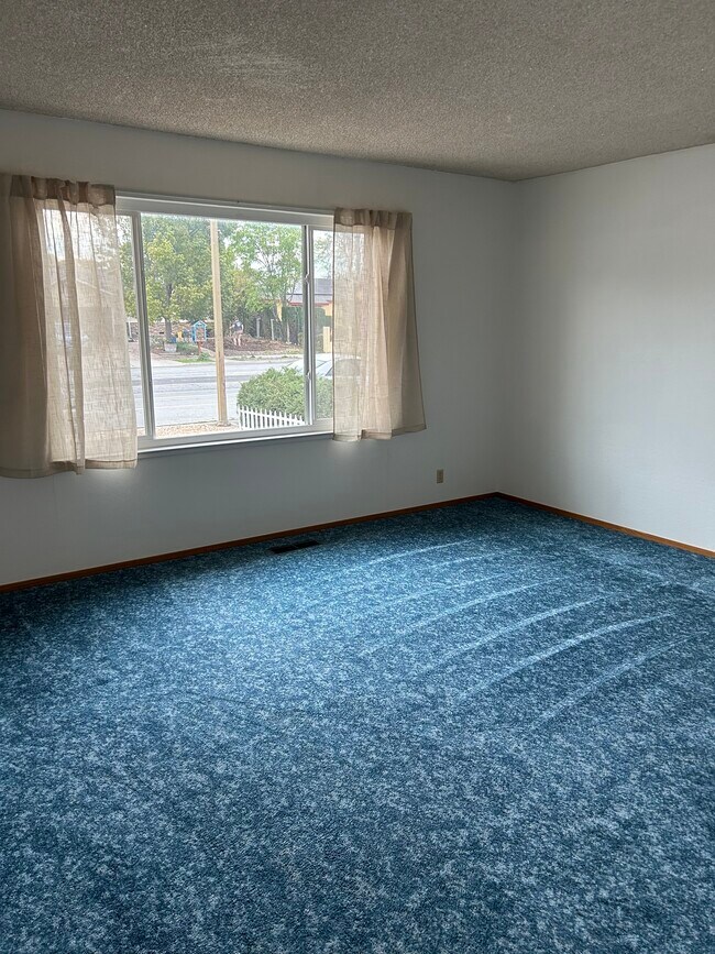 Foto del edificio - 6016 Cahalan Ave