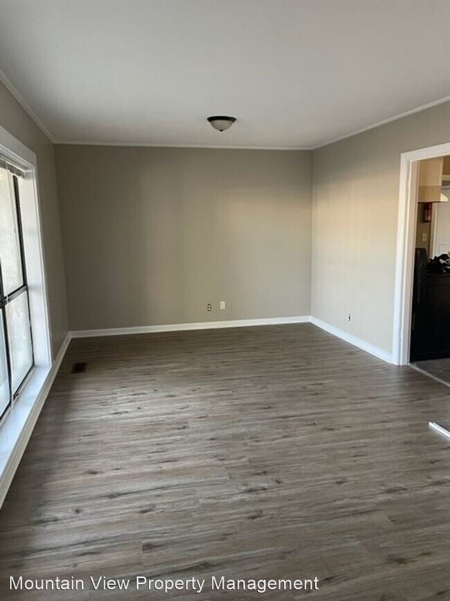 Foto del edificio - 3 br, 1 bath House - 2122 Hamill Rd