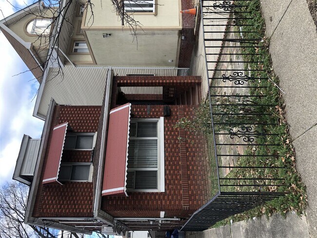 Building Photo - 4 br, 2 bath House - 2559 E 23rd St
