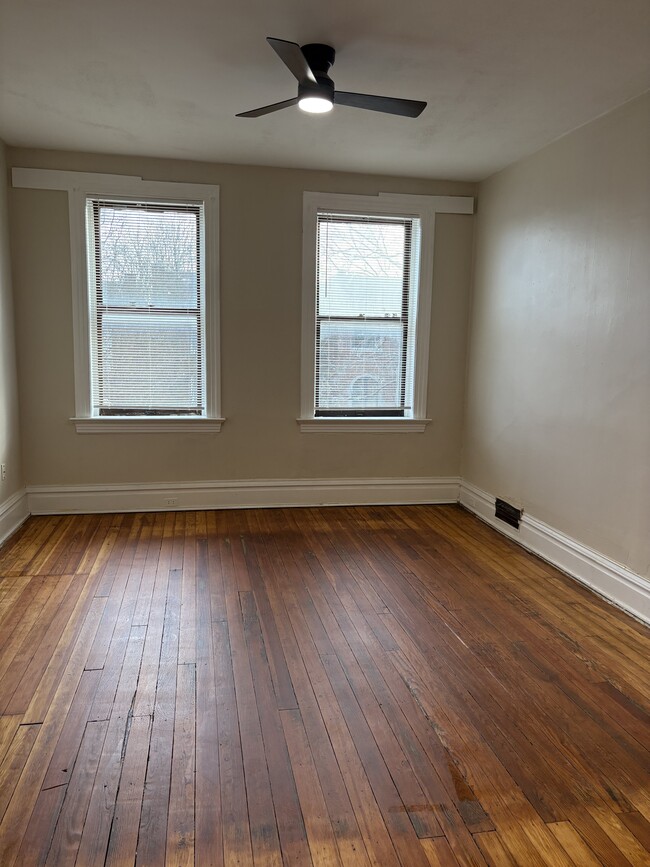 Building Photo - 3411 Winnebago St