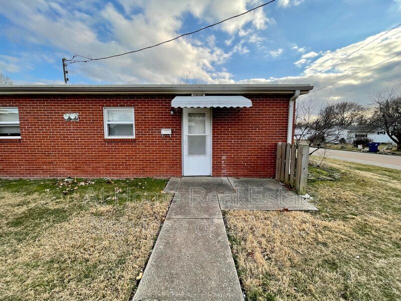 Foto principal - 1836 S Sieger Dr