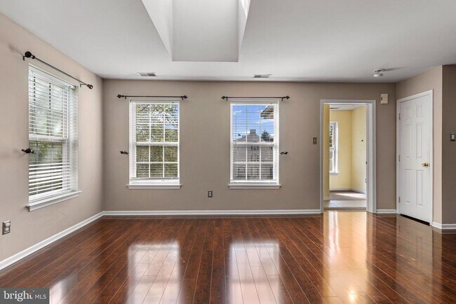 Foto del edificio - 312 River Birch Cir
