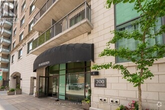 Building Photo - 200-1200 Besserer St