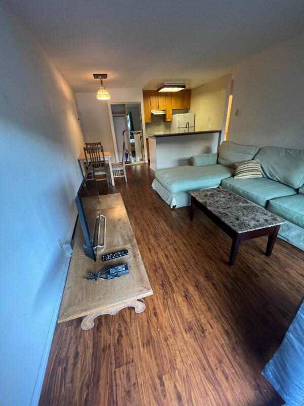 Primary Photo - 213 Boardwalk Pl