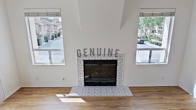 Foto del edificio - 2Bd 1Ba Condo in Newport Beach