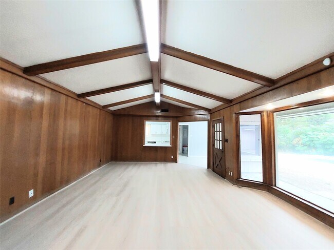 Foto del edificio - 7815 Small Leaf Cir