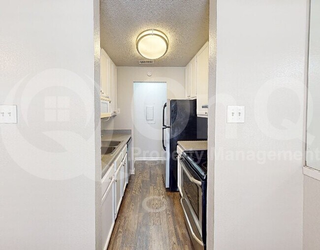 Foto del edificio - 4502 Gaston Ave