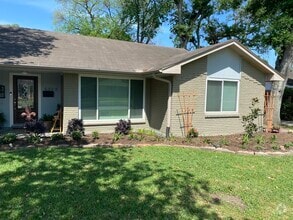 Building Photo - 5322 Saxon Dr