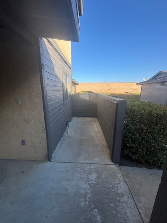 Foto del edificio - Newly Renovated 2 Bedroom / 1.5 Bathroom T...