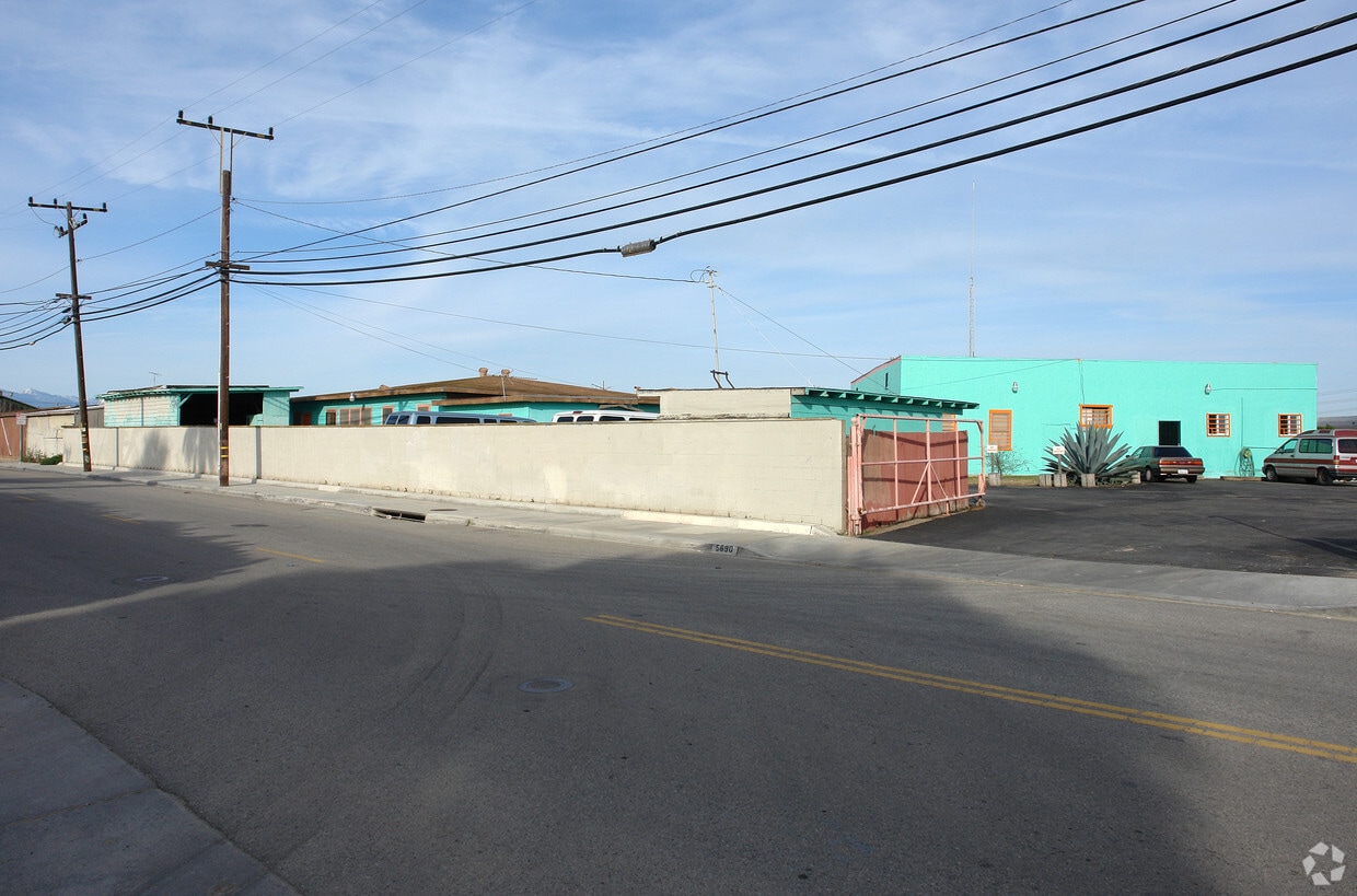 Building Photo - 5690 Cypress Rd