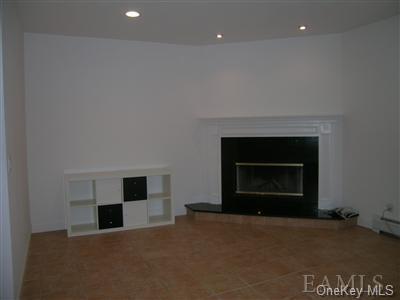 Building Photo - 15 Brassie Rd