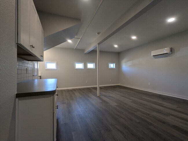 Sala de estar - 404 Jagoe St