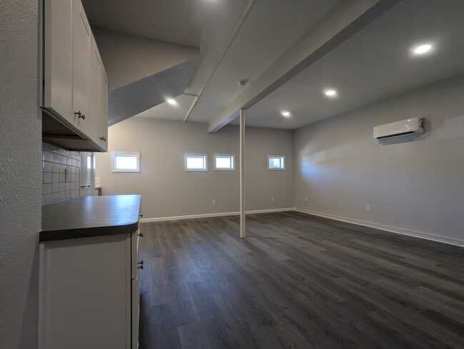 Livingroom - 404 Jagoe St