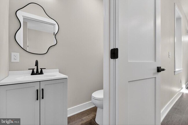 Foto del edificio - 34 W Sharpnack St