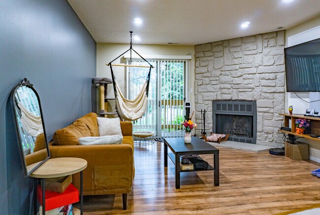 Foto del edificio - 850 Tenderfoot Hill Rd