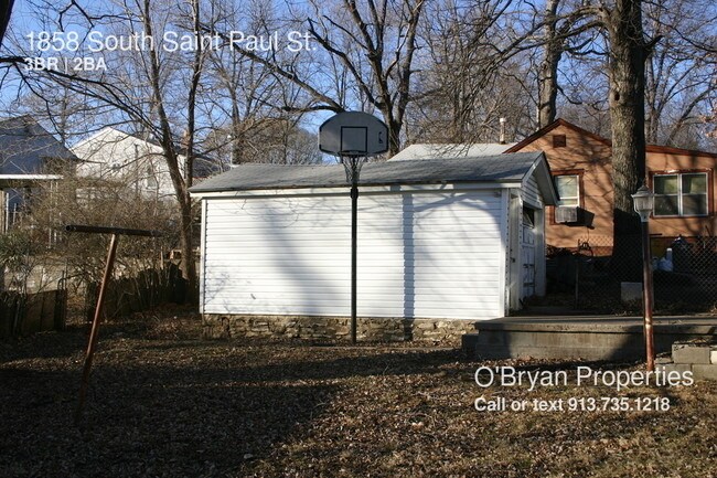 Building Photo - 1858 S Saint Paul St