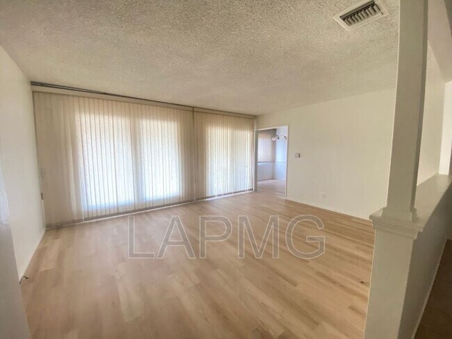 Building Photo - 8959 Bartee Ave