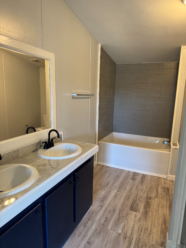 Building Photo - 230 Star Ridge Dr