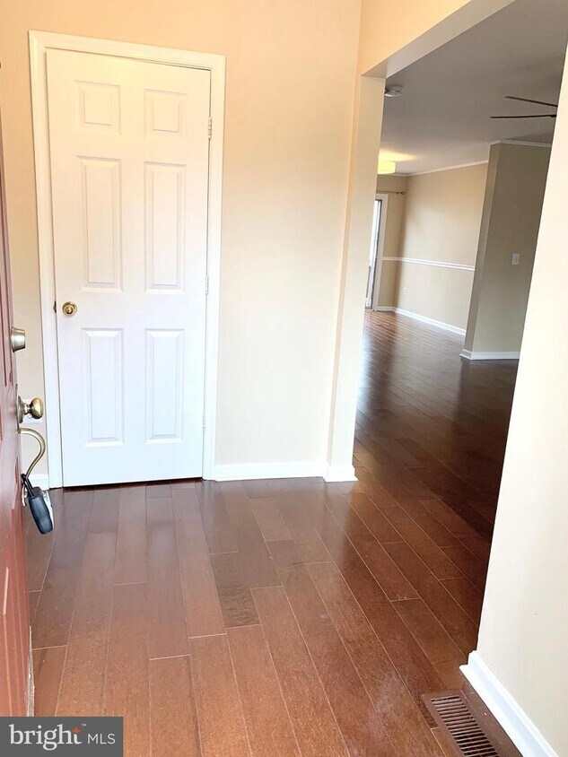 4 Putman Ct, Reisterstown, MD 21136 Townhome Rentals in Reisterstown