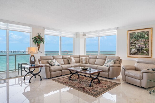 Foto del edificio - 8855 Collins Ave