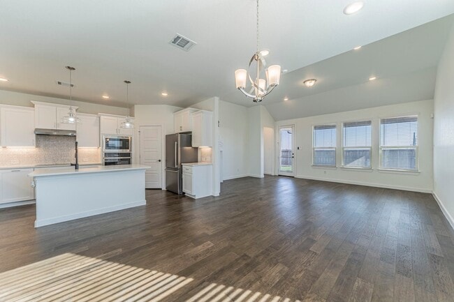 Building Photo - 1110 Stallion Ln