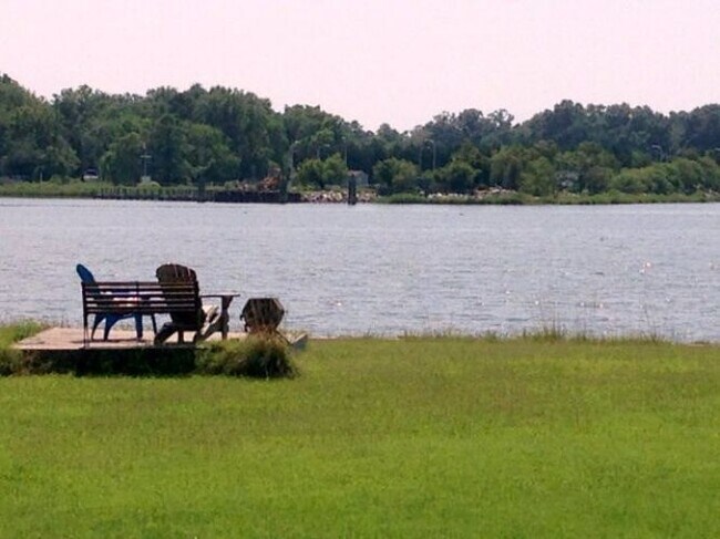 Foto del edificio - 14320 Sunset Ln