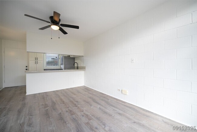 Building Photo - 2BR | 1BA | 620 sq. ft. | $2,650/mo | Move-In Ready! Manai Hale – Kaneohe Condo for Rent