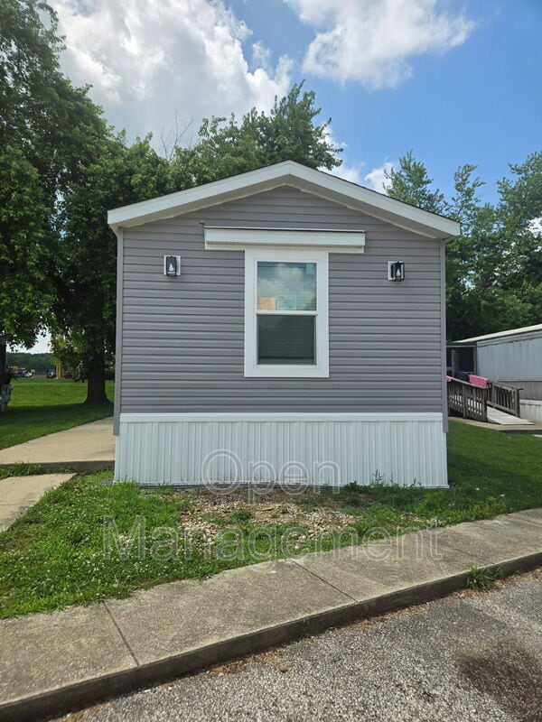 Building Photo - 900 N Curry Pike