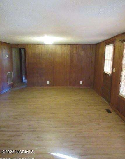 Foto del edificio - Spacious 3 Bedroom, 1 Bathroom Home in Ric...