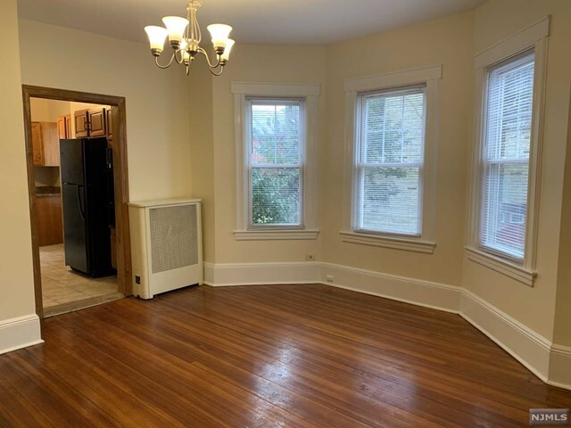 Building Photo - 295 Whiteman St